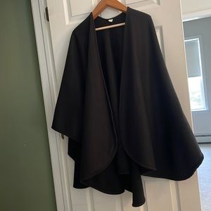 Beautiful black fall wrap